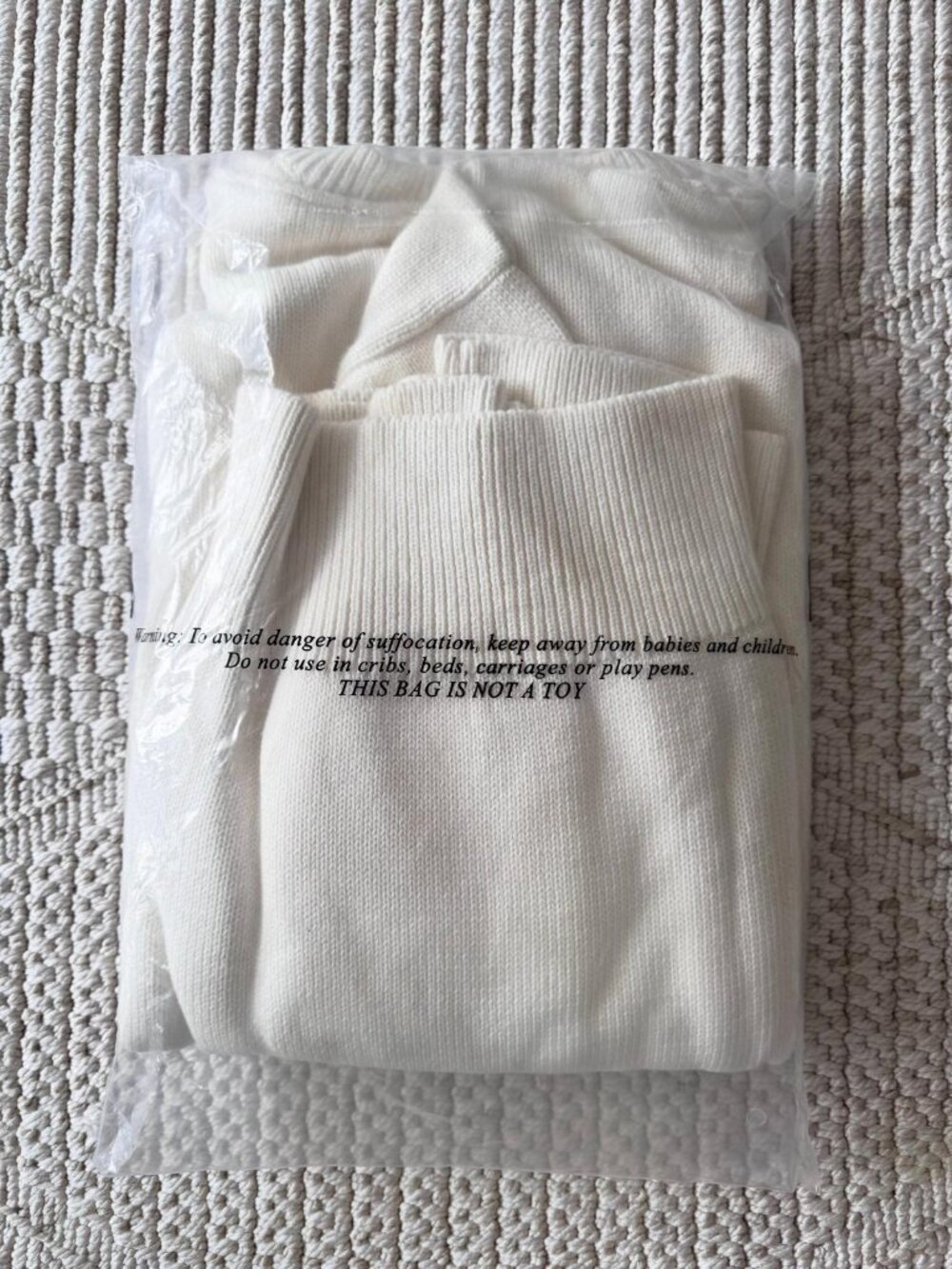 Off white sweater - Picture 4 of 5